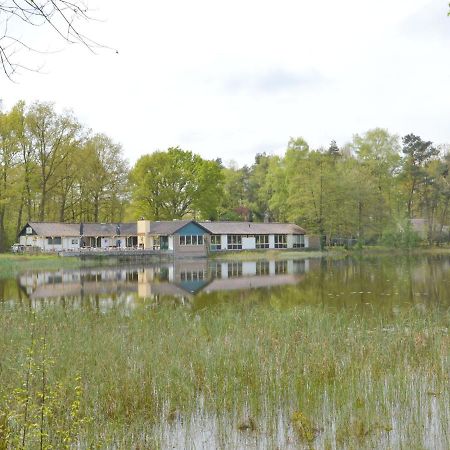 Detached Bungalow With Lovely Covered Terrace In A Nature Rich Holiday Park Stramproy Esterno foto