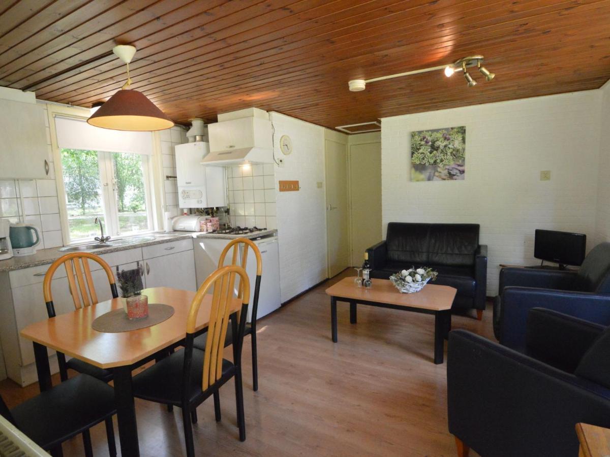 Detached Bungalow With Lovely Covered Terrace In A Nature Rich Holiday Park Stramproy Esterno foto