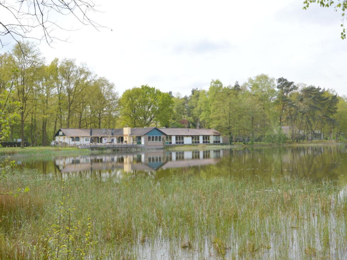 Detached Bungalow With Lovely Covered Terrace In A Nature Rich Holiday Park Stramproy Esterno foto