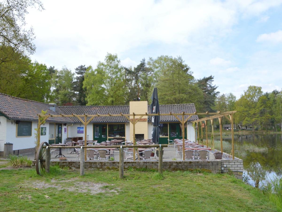 Detached Bungalow With Lovely Covered Terrace In A Nature Rich Holiday Park Stramproy Esterno foto