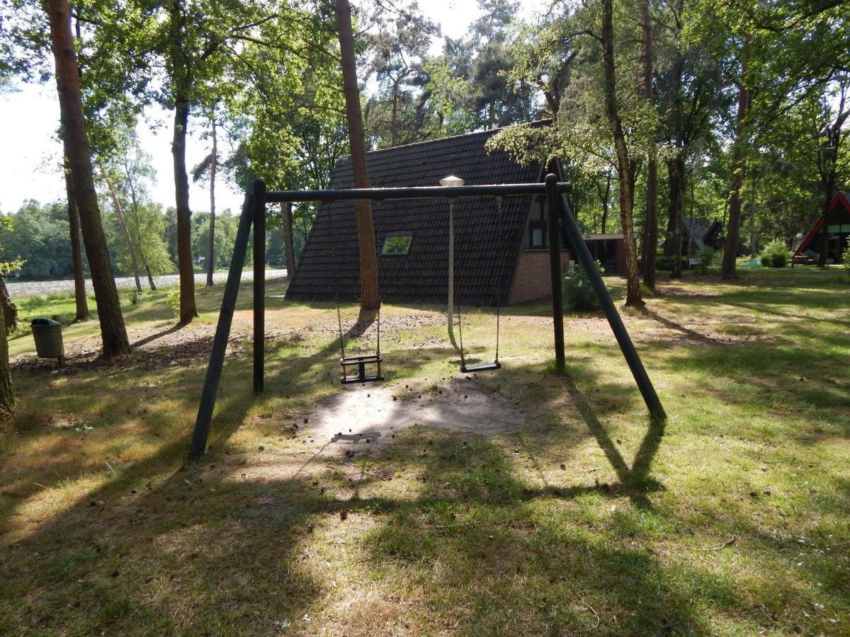 Detached Bungalow With Lovely Covered Terrace In A Nature Rich Holiday Park Stramproy Esterno foto