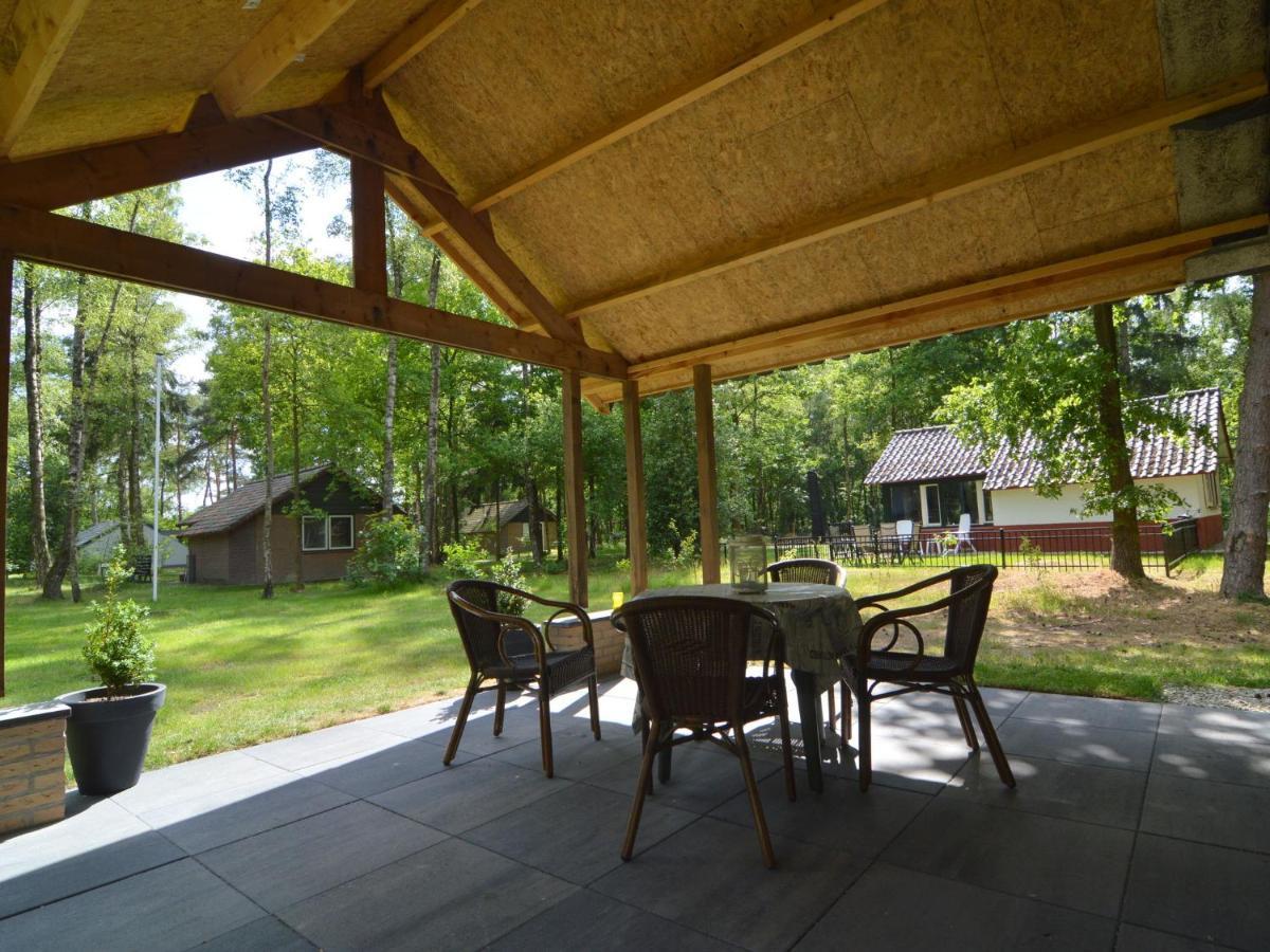 Detached Bungalow With Lovely Covered Terrace In A Nature Rich Holiday Park Stramproy Esterno foto